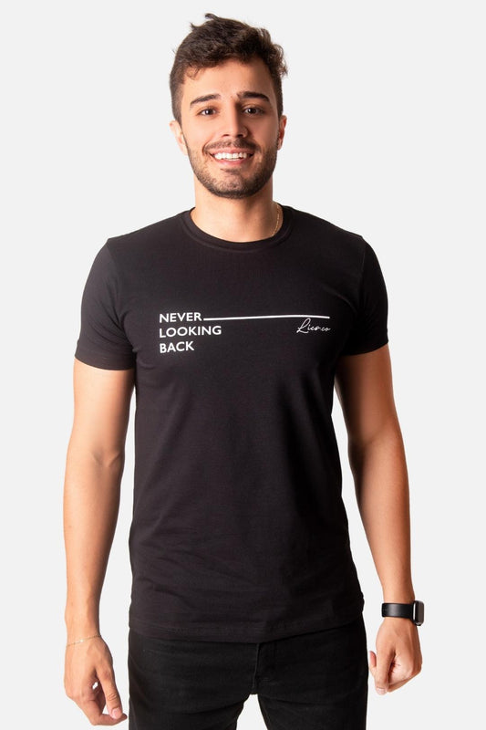 Camiseta Algodão egípcio Never Looking Back Preta - LICS.CO