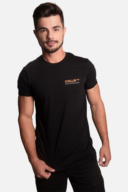 Camiseta Algodão egípcio Chillin Preta - LICS.CO