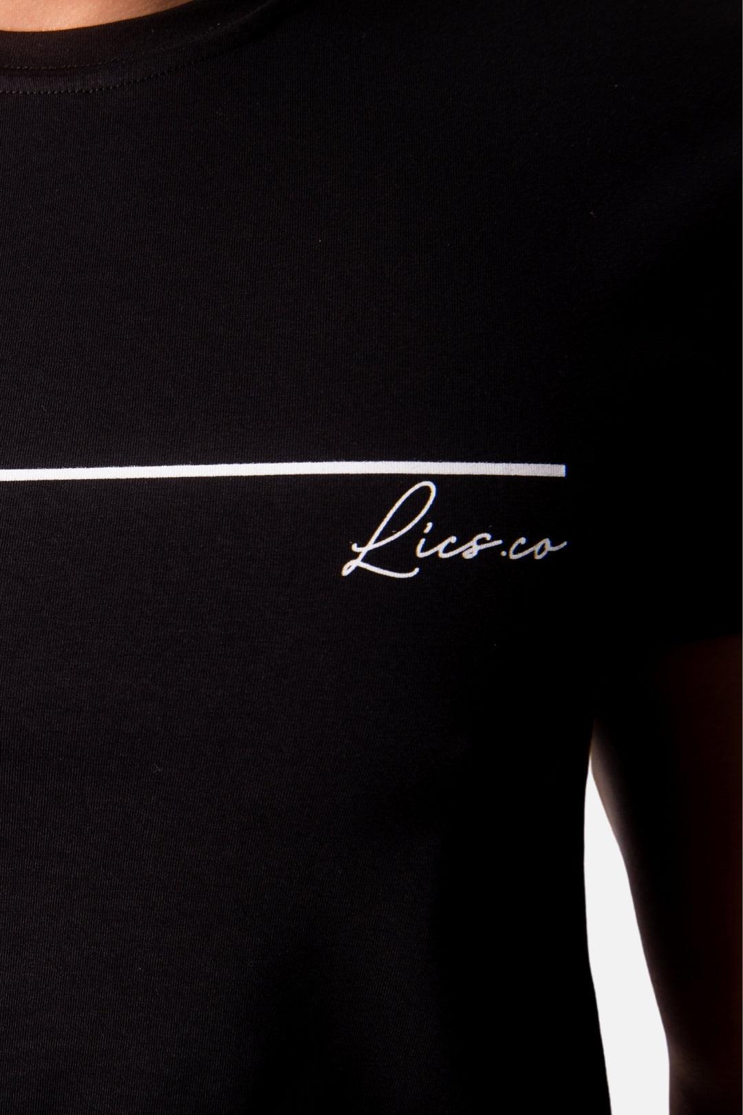 Camiseta Algodão egípcio Never Looking Back Preta - LICS.CO