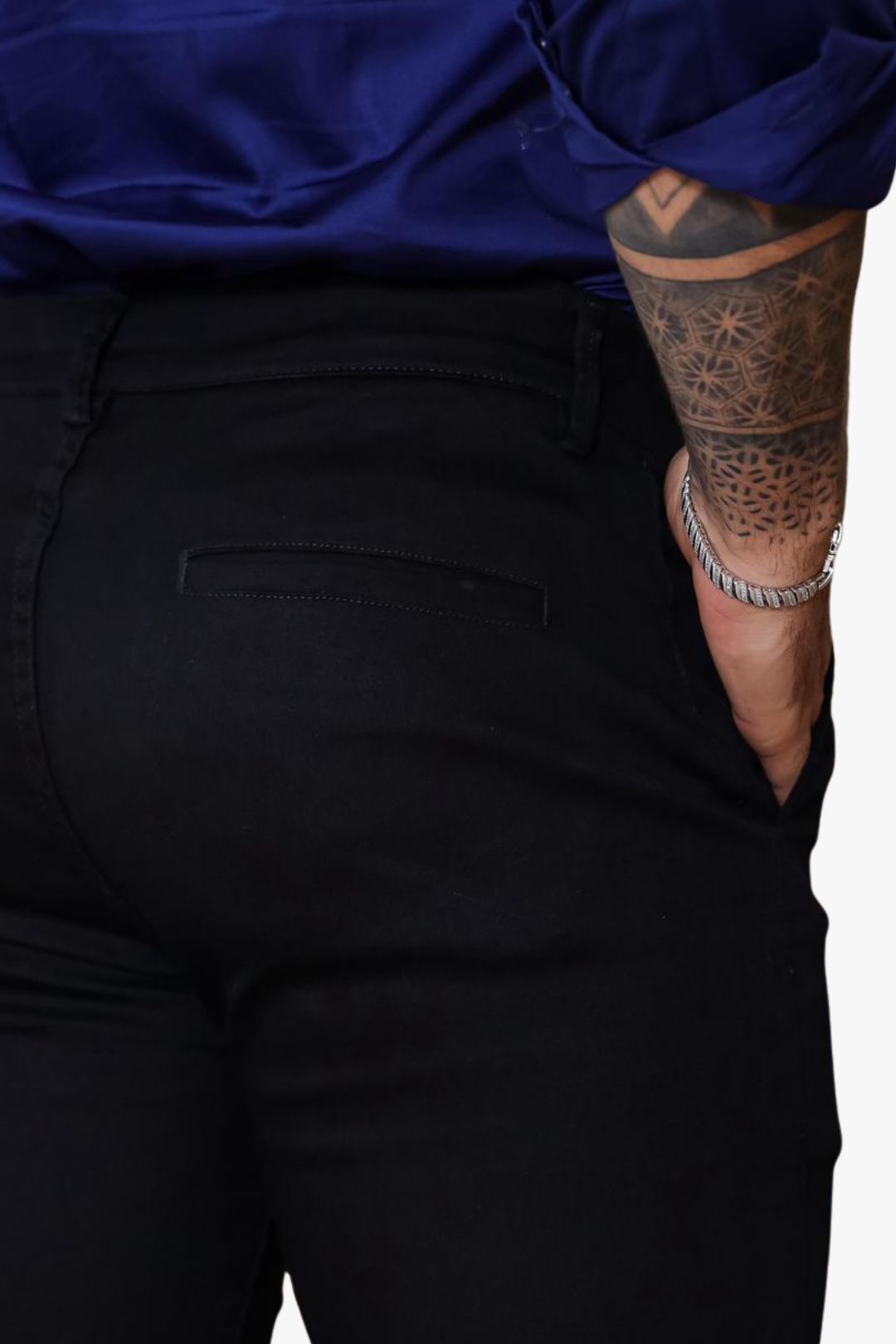 Calça Essential Preta com botão padrão