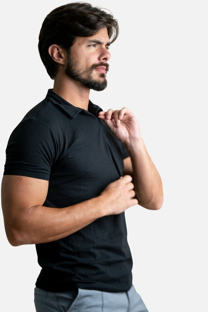 Polo Texturizada com Ziper Preta