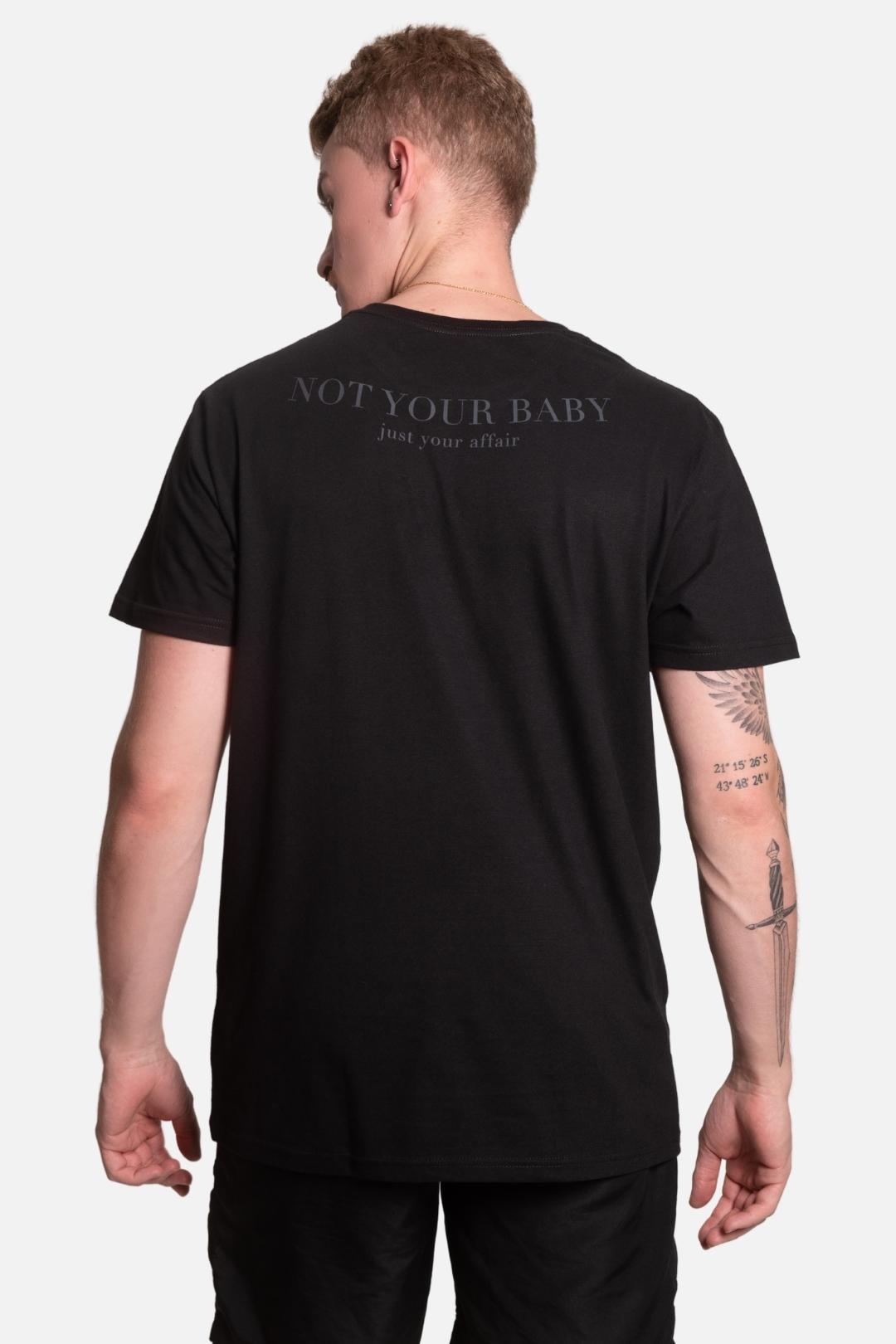 Camiseta Oversized LICS Not Your Baby Preta - LICS.CO